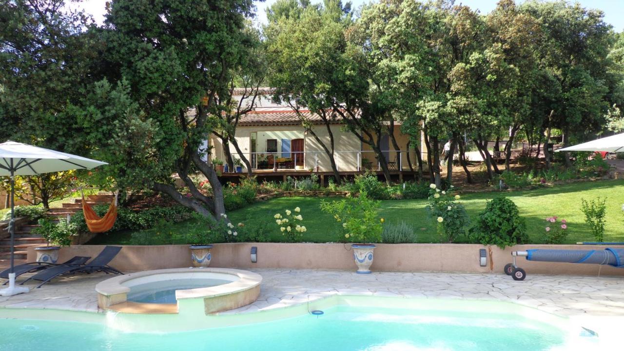 Bed and Breakfast Santolines En Provence Пьолан Экстерьер фото