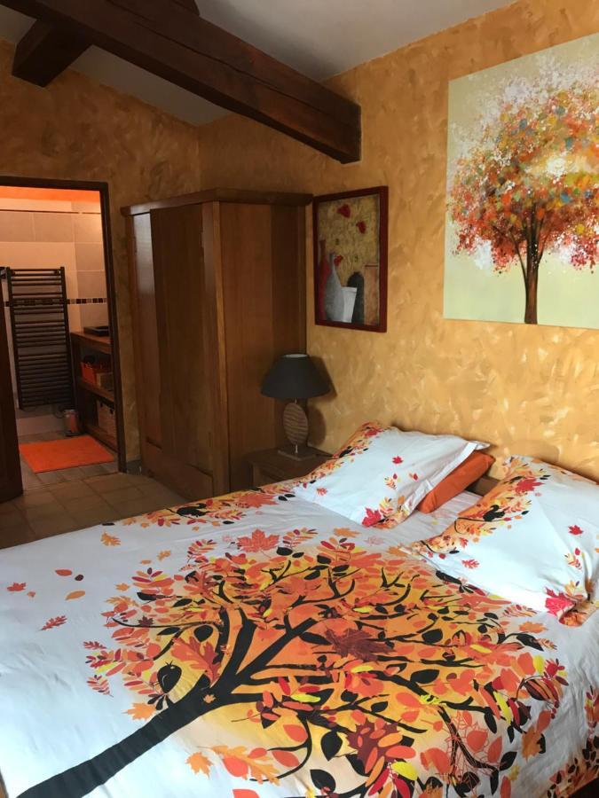 Bed and Breakfast Santolines En Provence Пьолан Экстерьер фото
